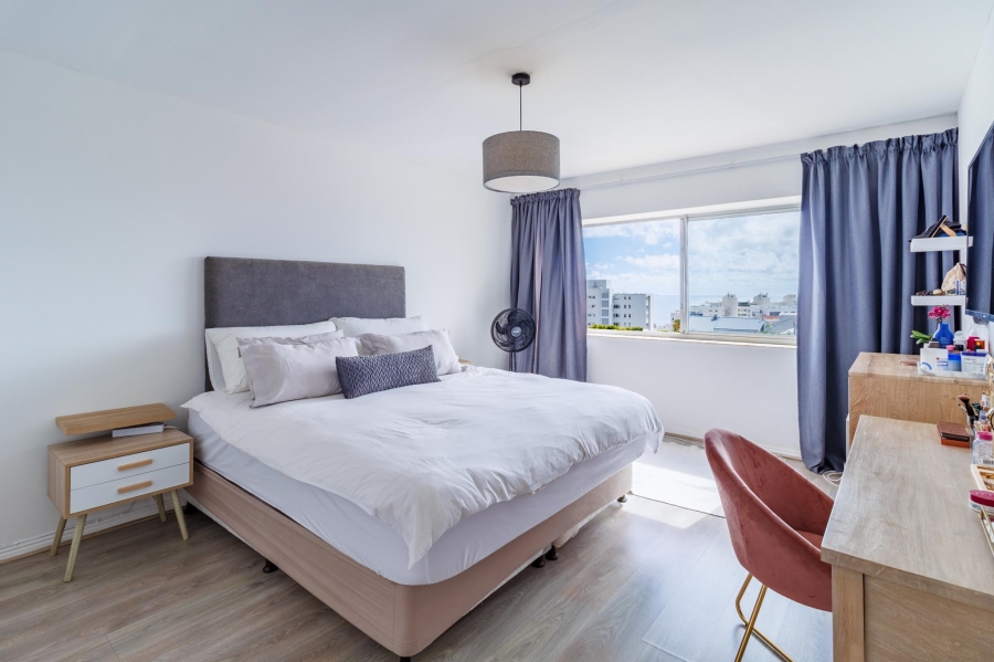 To Let 2 Bedroom Property for Rent in Bantry Bay Western Cape